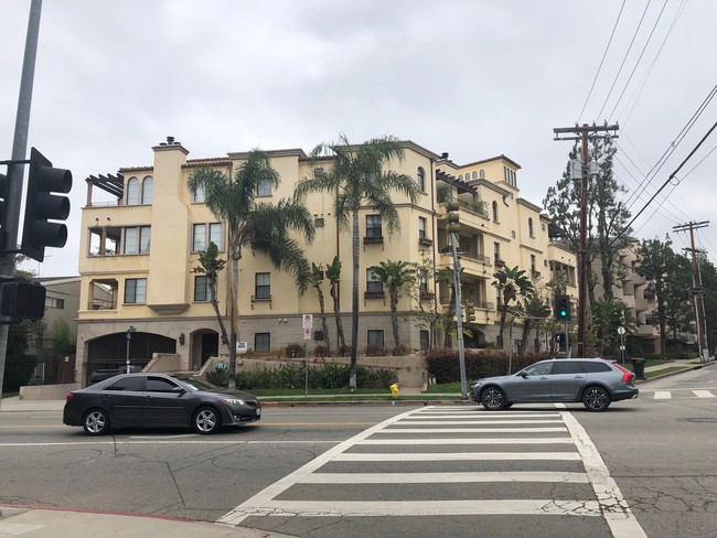 Primary Photo - 11701 Montana Ave