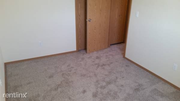 Building Photo - 1 br, 1 bath Apartment - 4611 Juneau St