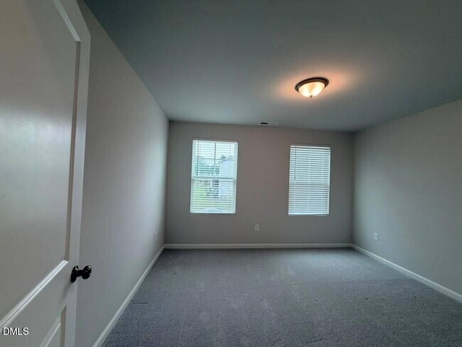 Building Photo - 319 Aster Bloom Ln