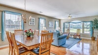 Building Photo - 549 Blue Stem Dr