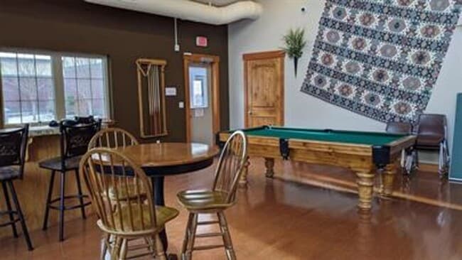 Building Photo - Unfurnished Whitefish Home