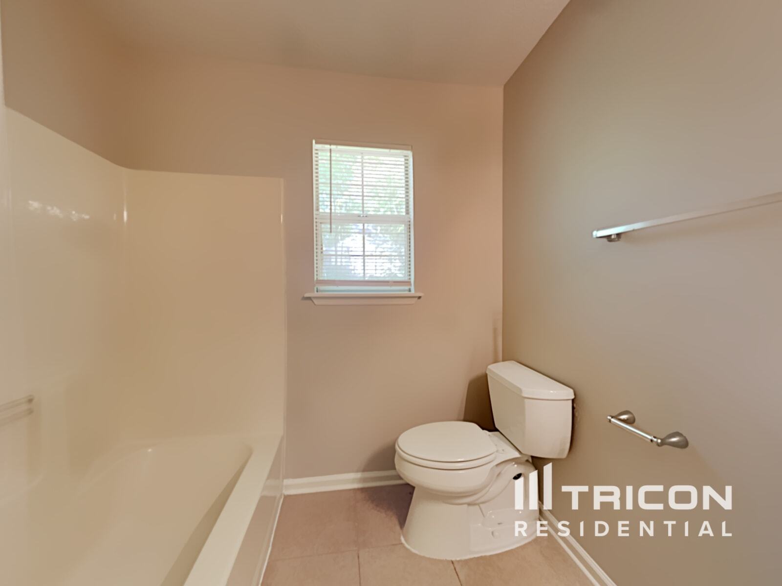 Building Photo - 4122 Autumn Lake Dr