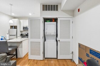 Building Photo - 925 N 20th St