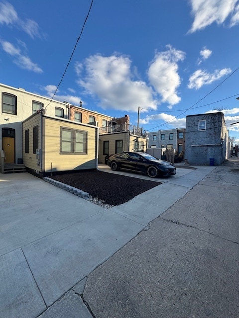 Building Photo - 821 N Collington Ave