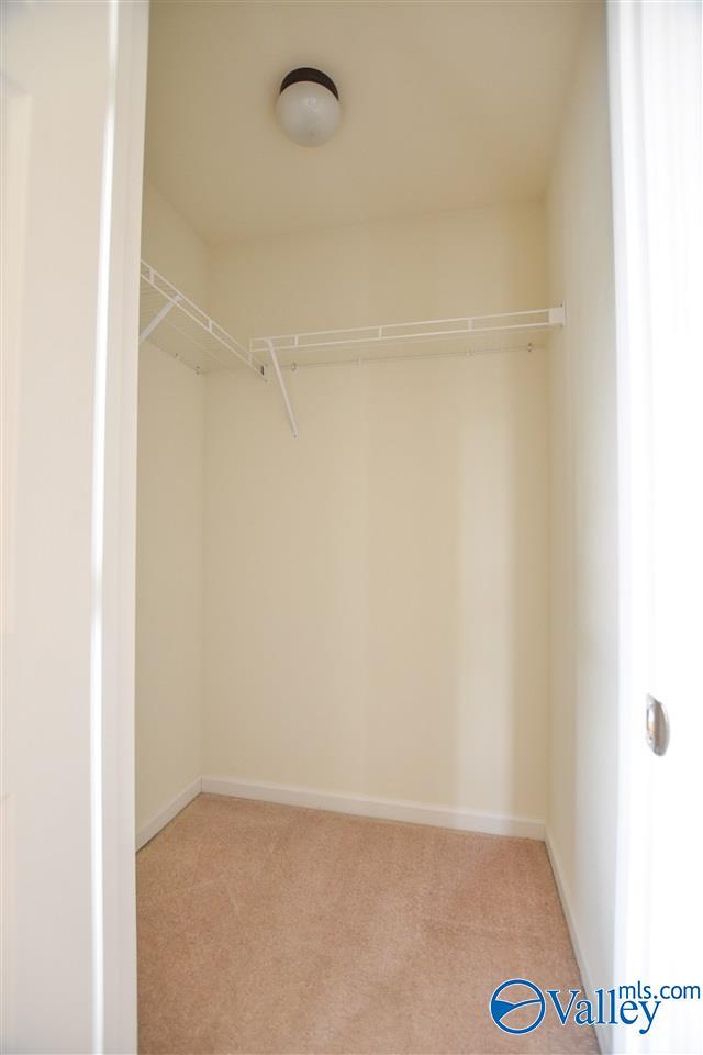 Building Photo - 15395 Mill Valley Dr