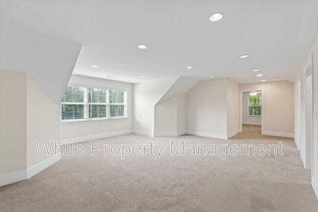 Building Photo - 3018 Portico Pl