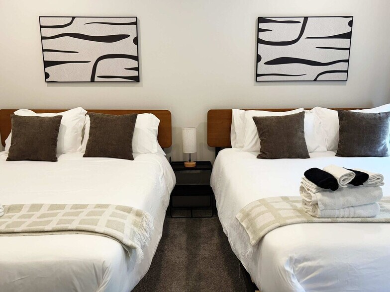 Building Photo - 28379 Torch Pkwy