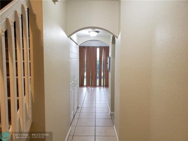 Building Photo - 2751 SW 120th Terrace