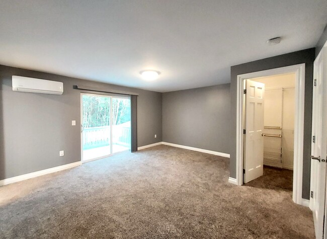 Building Photo - Cozy Tiger Lake Three Bedroom With a $500....