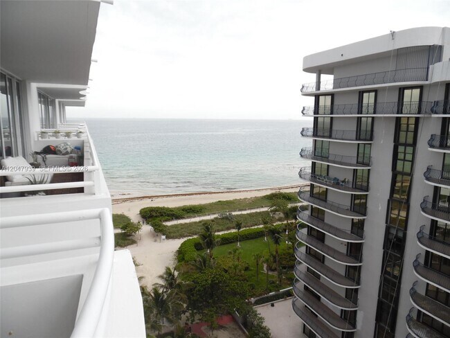 Building Photo - 8911 Collins Ave
