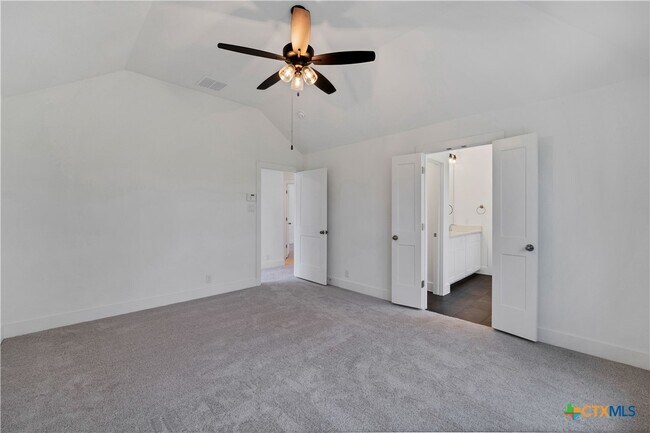 Building Photo - 1057 Easy Gruene