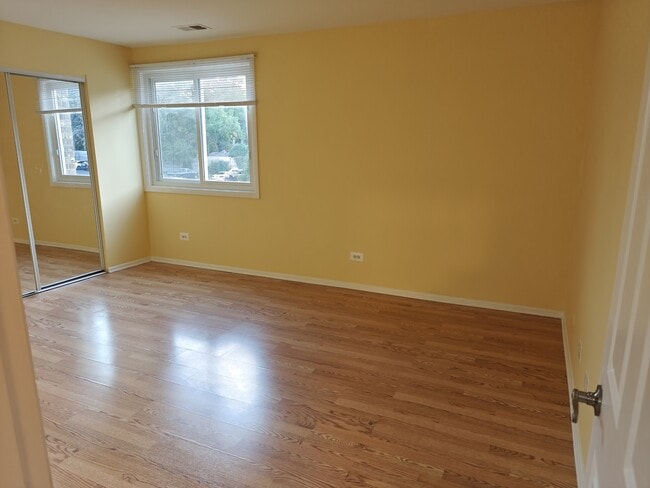 Building Photo - 2600 Brookwood Way Dr