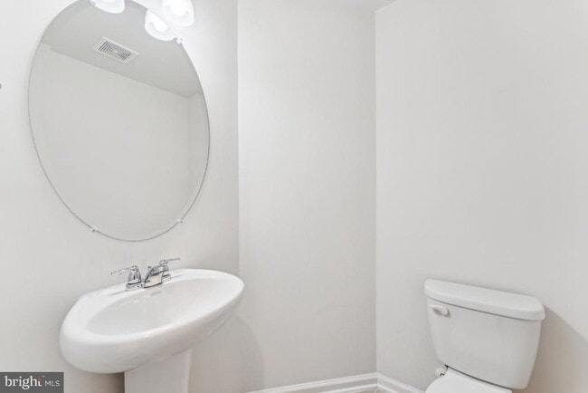 Building Photo - 2706 Wessex Cir