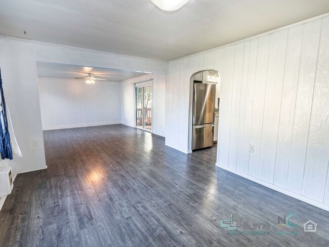 Building Photo - Beautiful River-View Home Near Downtown Warrenton