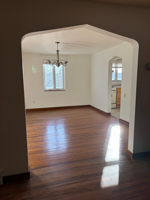 Building Photo - 6318 Glenview Pl