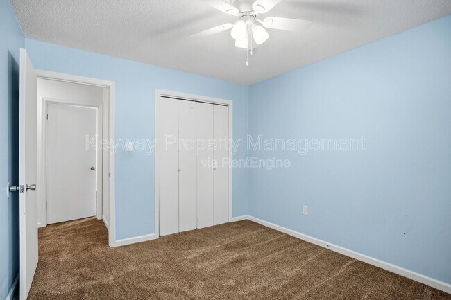 Building Photo - 3420 Linderwood Dr