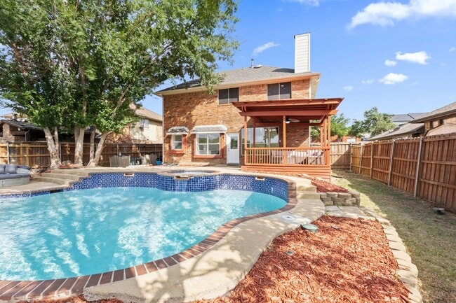 Building Photo - 1339 Barclay Dr