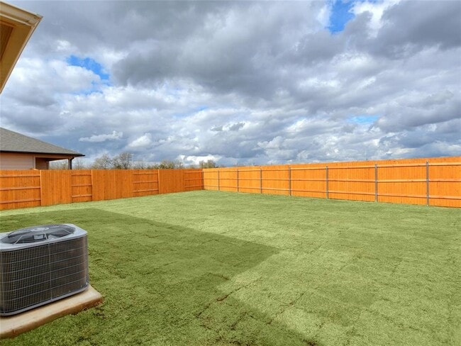 Building Photo - 708 Roaring Fork Ln