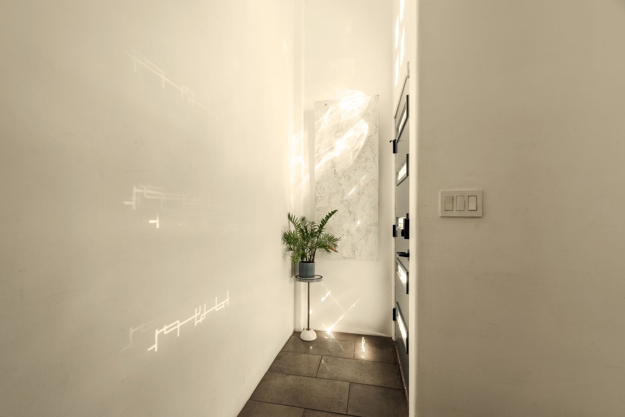 Building Photo - 610 9th St