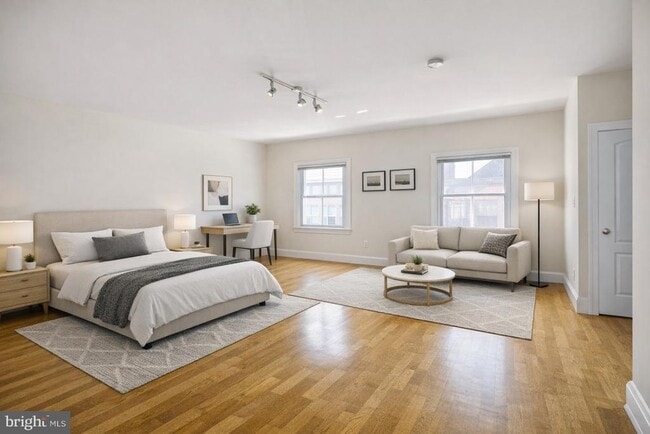 Building Photo - 1701 Spruce St