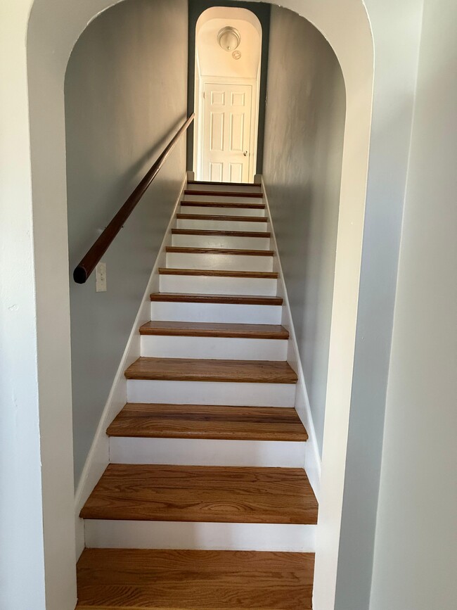 Building Photo - 40 Sundance St