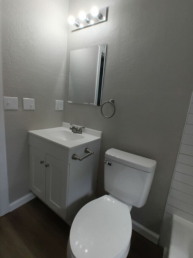 Building Photo - It's ready! New Remodel