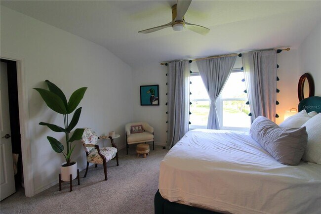 Building Photo - 4071 Via Sienna Cir