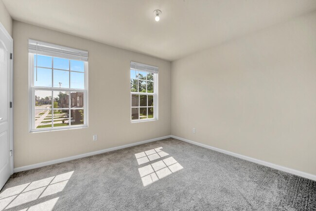 Building Photo - 104 Addison Cir