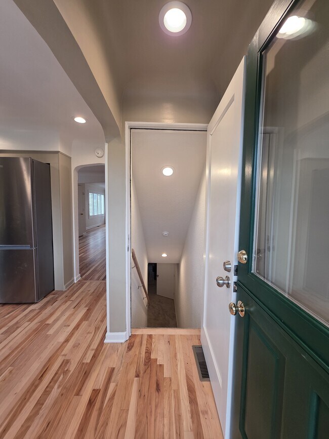 Building Photo - 963 Parkway Dr NW