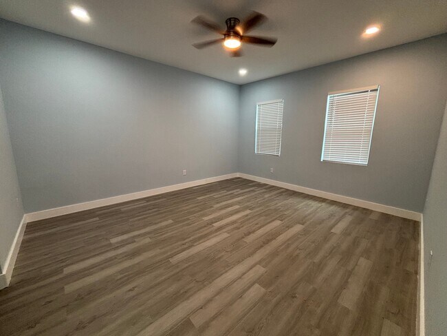 Building Photo - 6051 82nd Terrace N