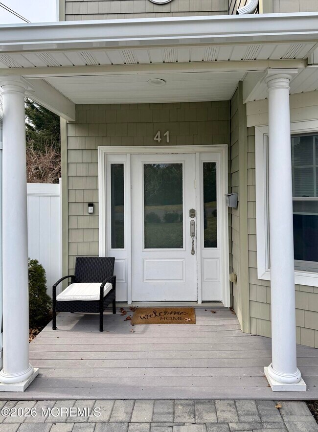 Building Photo - 41 Brookwillow Ave