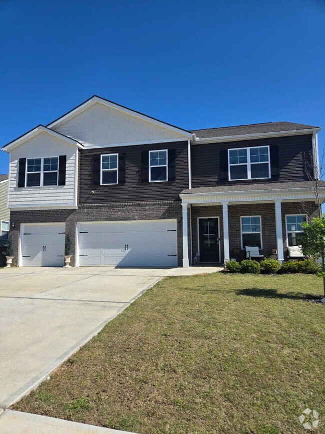 Building Photo - Charming Home in Sweet Briar Community
