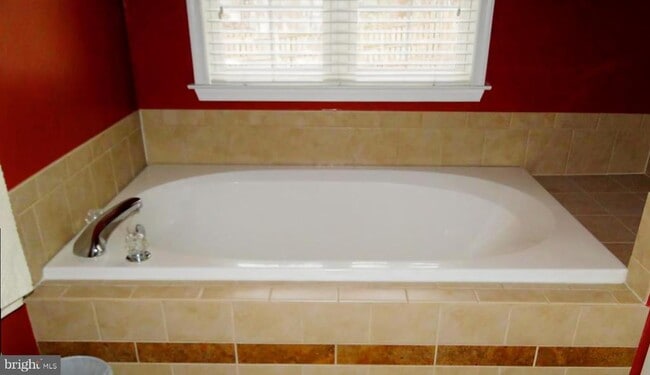 Building Photo - 2009 Willow Glen Ct