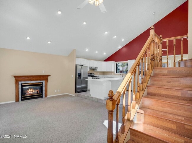 Building Photo - Gorgeous Flagstaff Rental