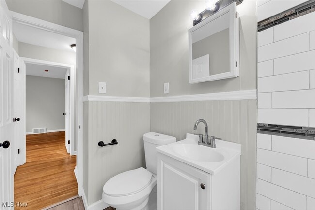 Building Photo - 4762 E 88th St