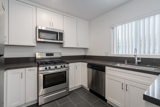 kitchen - 1134 23rd St