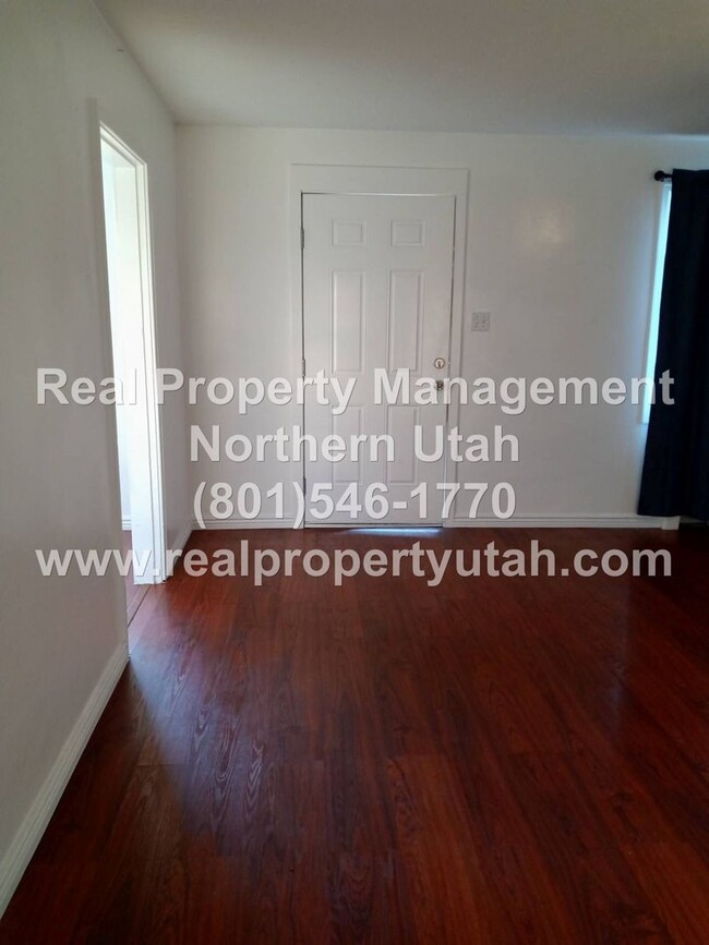 Building Photo - 3 Bedroom Home in Brigham City