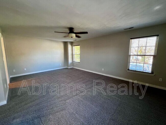 Building Photo - 3337 Marne Ave