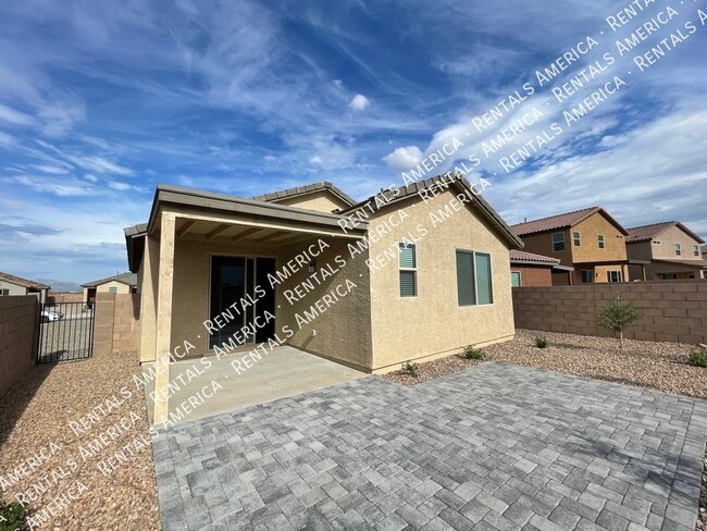 Building Photo - 8821 E Stone Meadow Cir
