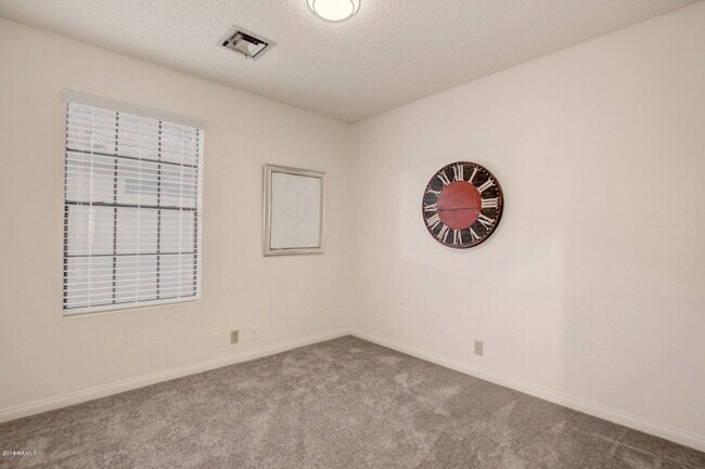 Building Photo - 4435 E Amberwood Dr