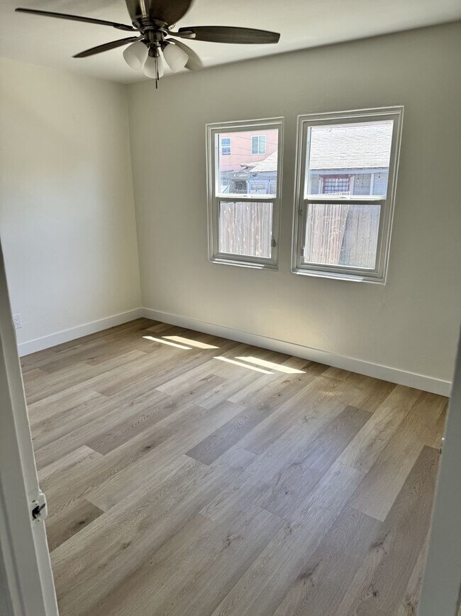Building Photo - Newly Renovated And Ready For Occupancy