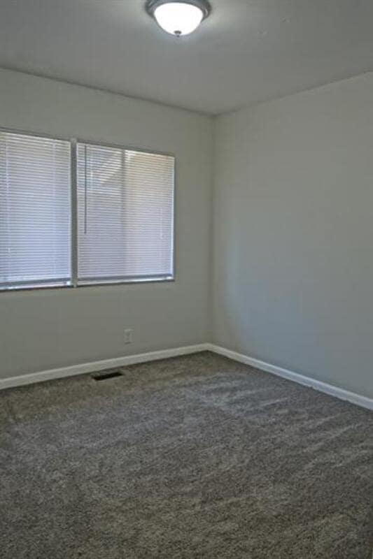 Building Photo - 2903 Bayless Dr SW