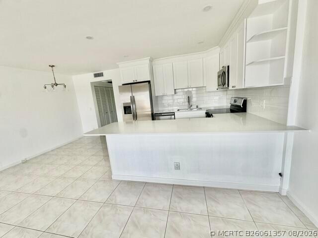 Building Photo - 156 Fanshaw D