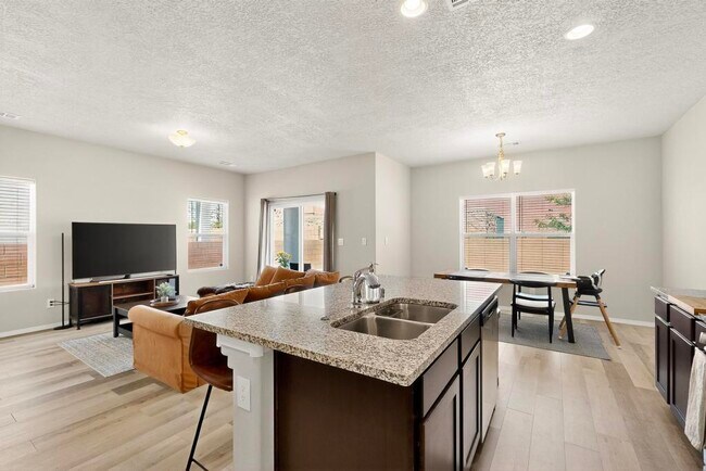 Building Photo - 9609 Sage Ranch Ct