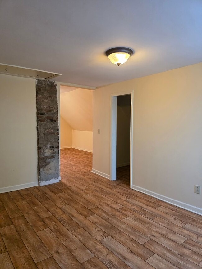 Building Photo - Large yard and quiet location in Findlay