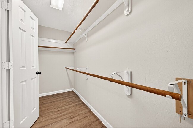 Building Photo - 5517 Autumn Ash Ln