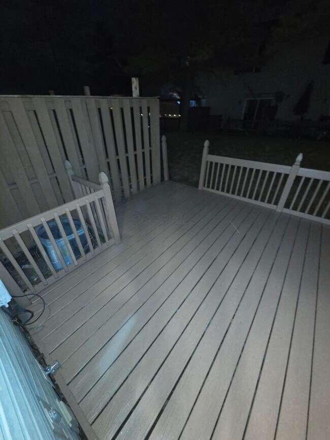 Building Photo - 4869 Stoneybrook Blvd