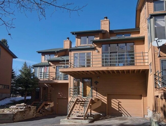 Building Photo - 3050 W Wildridge Rd