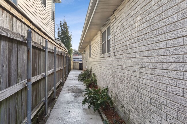 Building Photo - 6870 Argonne Blvd