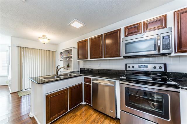 Building Photo - 4242 Capistrano Dr